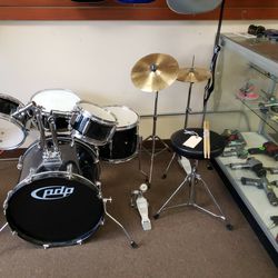 PDP Junior 5 Piece Drum Set With Throne And Sticks