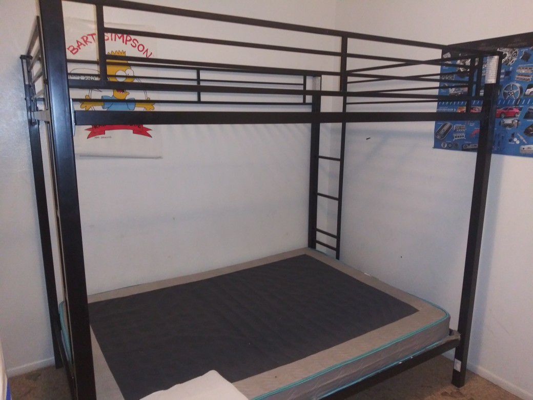Bunk bed $40 Pick up only