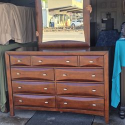 DRESSER WITH MIRROR 