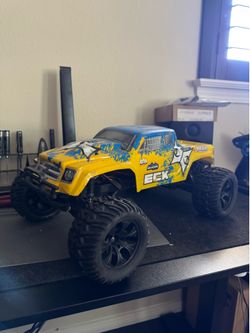 ECX Ruckus RC Monster Truck