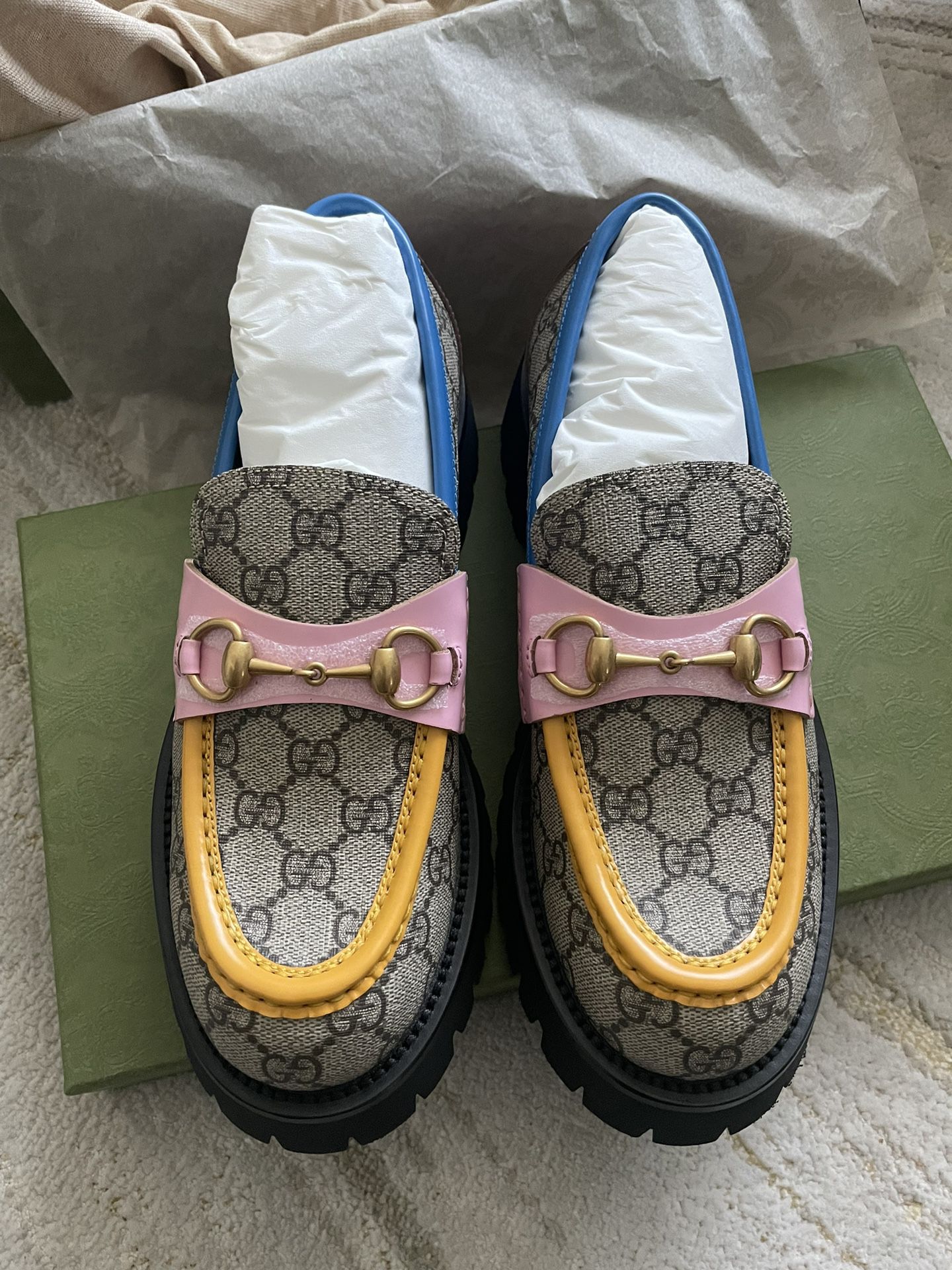 New-Gucci Women’s Platform Loafer, Size 40