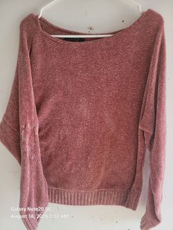 Women's Sweater Size Medium