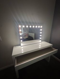 Ikea Malm Vanity Desk - Hollywood Vanity Mirror
