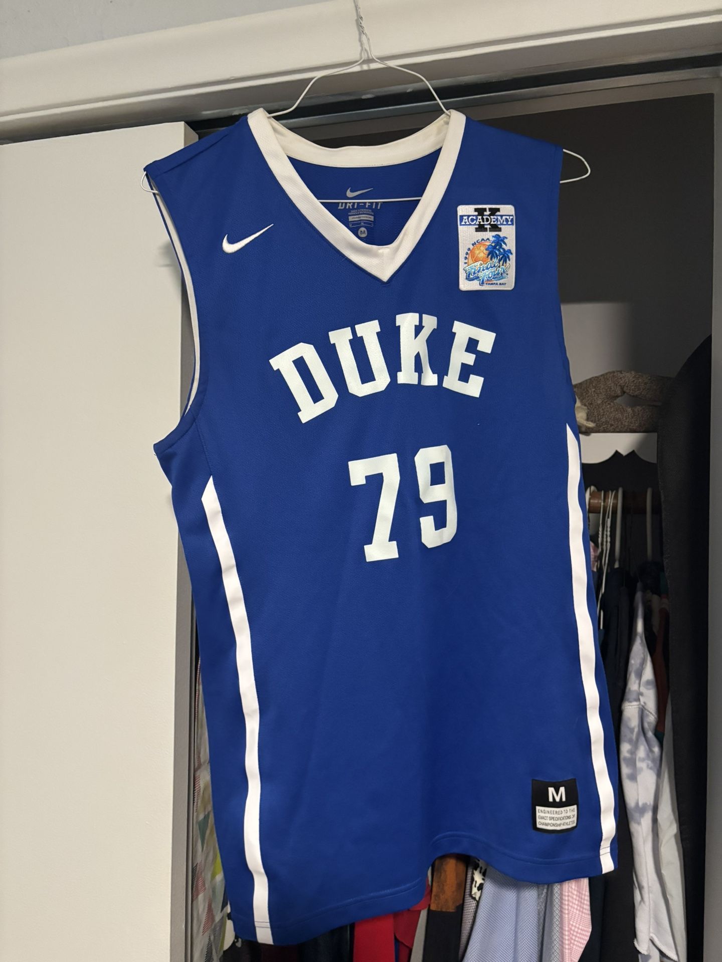 Nike Duke Jersey Medium