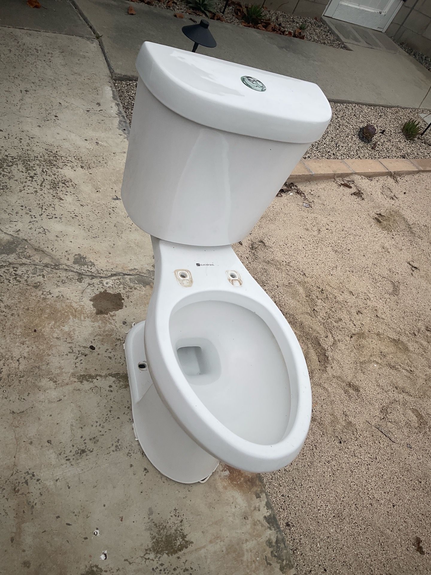 Dual flush toilet