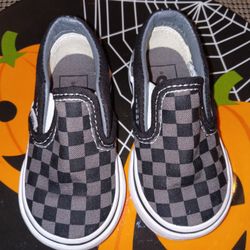 Kids Vans Size 4.0