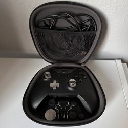 Microsoft XBOX One Elite Series 1 Controller 1698 w/ Case & Accessories 