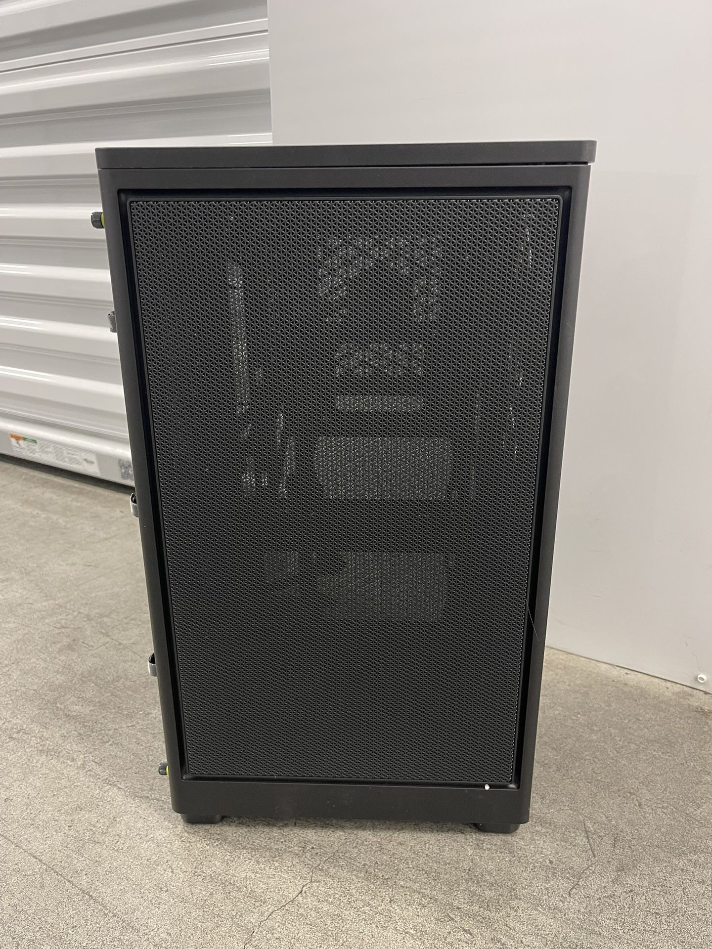 Corsair H110 Computer Case