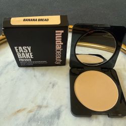 Huda pressed powder