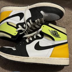 Air Jordan 1 Volt 