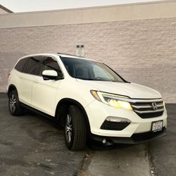 Third 3rd Row Automatic Suv Clean Title Pearl White Sun Roof Leather Toyota RAV4 Sequoia Highlander 4Runner Hr-v Cr-v Nissan Pathfinder Armanda