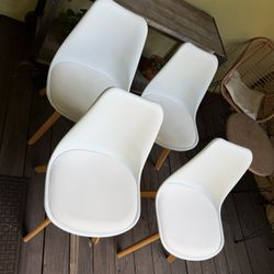 Set of 4  MCM Dining chairs 