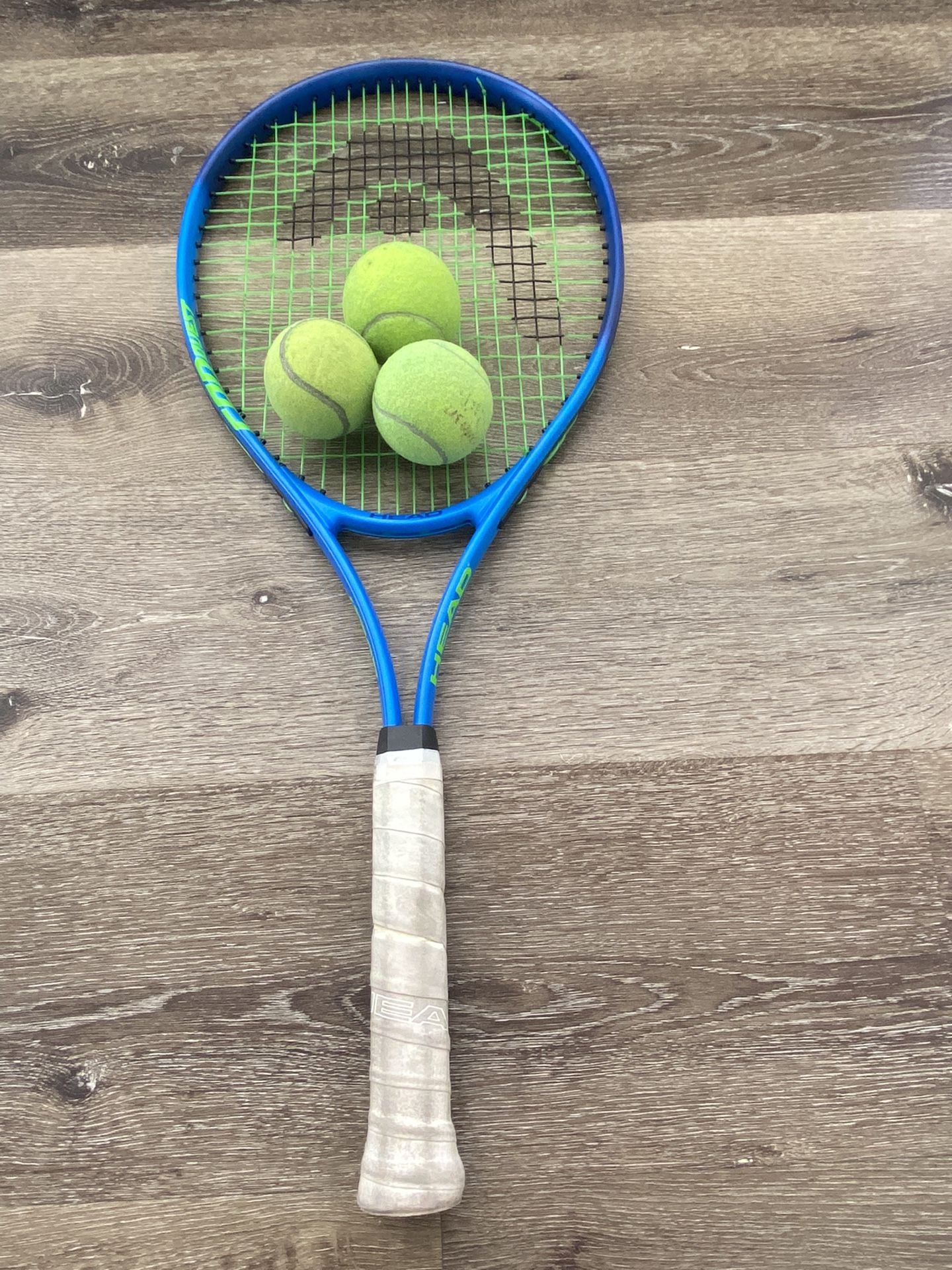 Head tennis racket