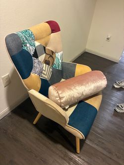 Accent chair