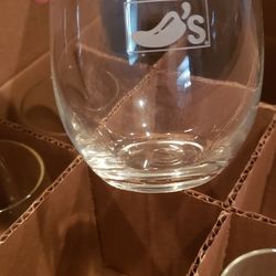 Chili's Wine Glasses-8