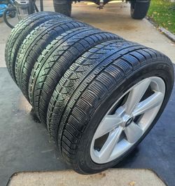 235 50 r18 llantas y rines en buenas condiciones para ford mustang.