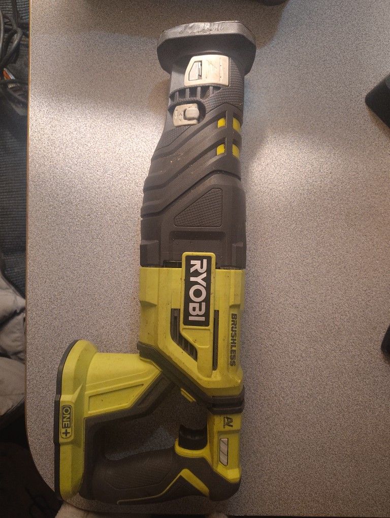 Brushless Cordless Reciprocating Saw (Tool Only)