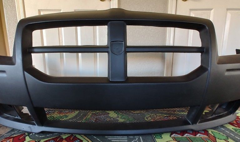 SRT 8 Front End Bumper 05-08 Dodge Magnum