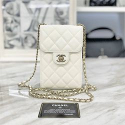 Chanel Caviar skin white Matelasse shoulder bag 