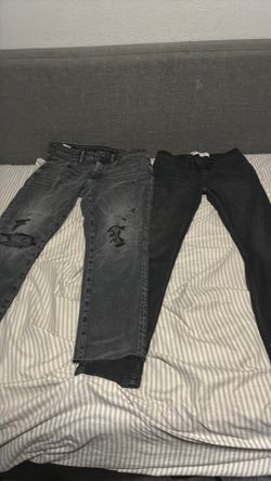 2 pair of jeans ,levi and American eagle