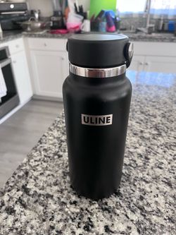 Black Hydro flask