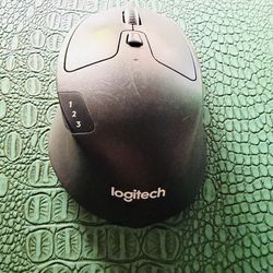 Logitech M720 Bluetooth Mouse