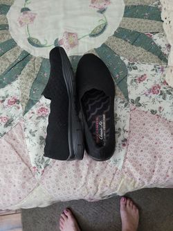 Sketchers Slip Ons