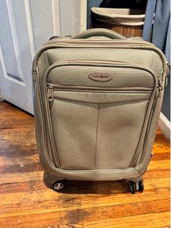 Samsonite carry on