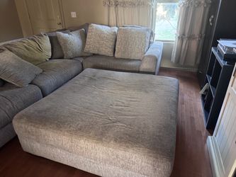 Gray Fabric Sectional Sofa with Ottoman