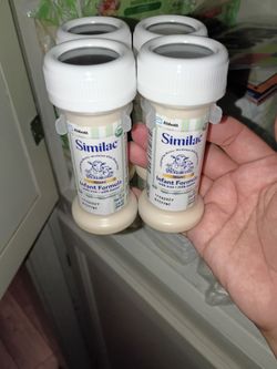 Similac organic formula, 4- 2ozs