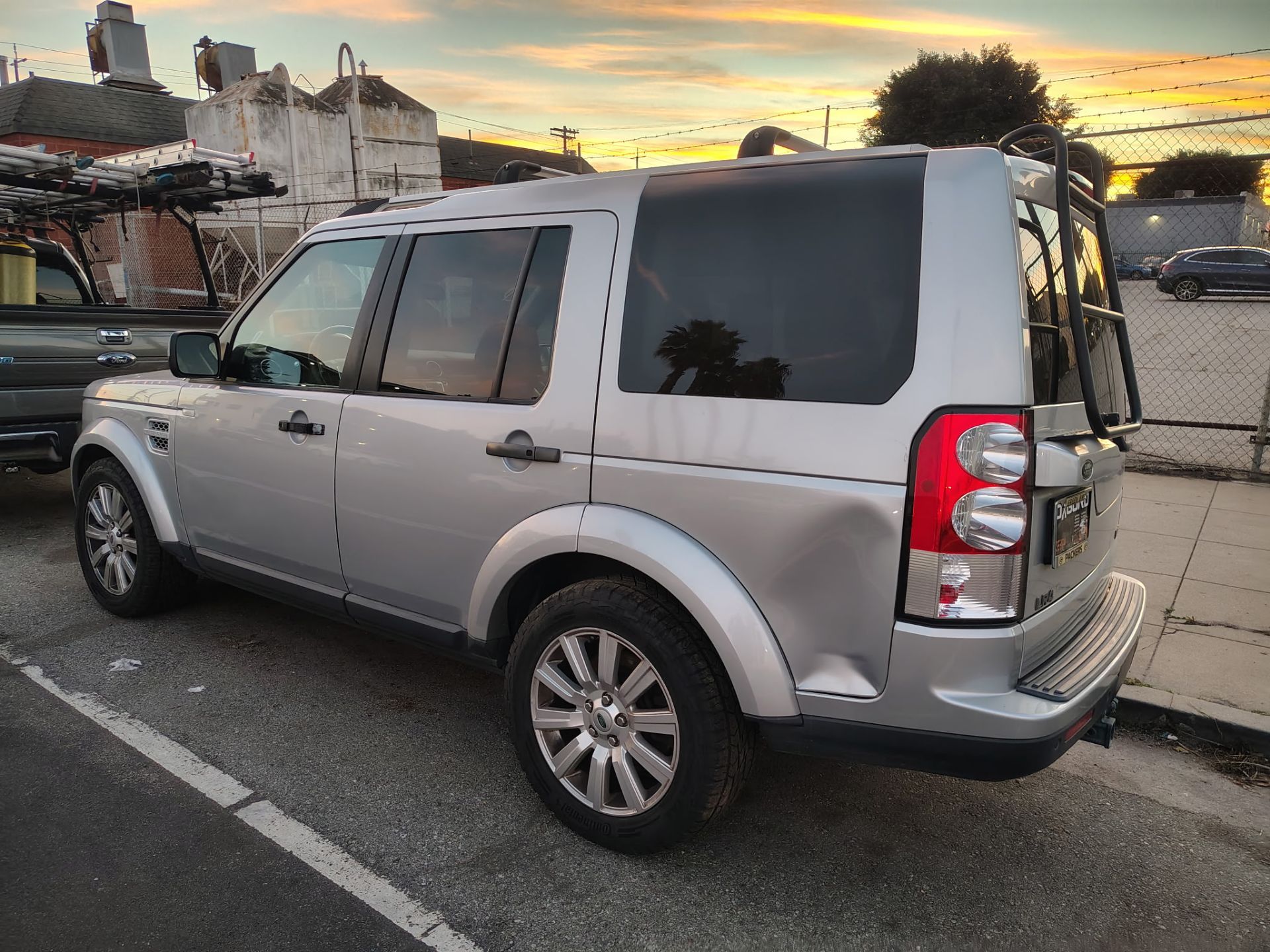 LAND ROVER LR4 PARTS