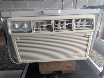 Whirlpool 12,000 BTU window air conditioner