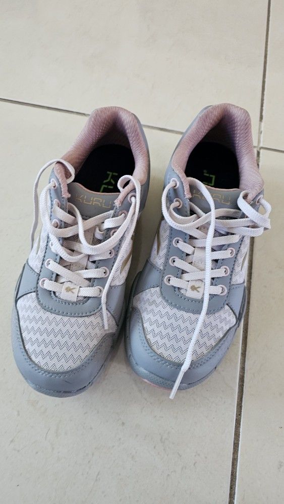 Kuru Quantum Shoes Women's Size 6.5