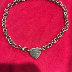 15 1/4” to Tiffany & Co New York Heart Necklace Sterling Silver Inv 2.16 Choker