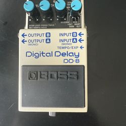 Boss DD-8 Digital Delay With FS-5U Footswitch