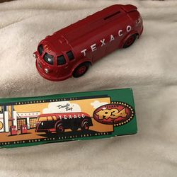 Texaco 1934 “Doodle Bug”  Diamond Tanker