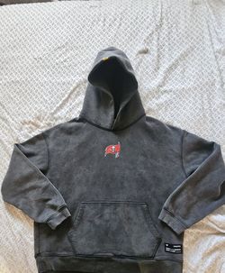 Tampa Bay Buccaneers Fanatics Pullover Hoodie