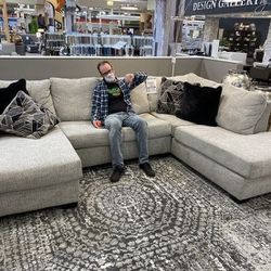 Brand New Ashley [Megginson Strom Sectional] We Do Delivery 