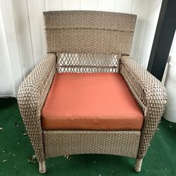 ** Martha Stewart Living Wicker Charlottetown Chair ** 