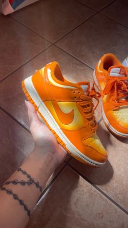 Nike dunks low