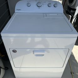 Large Capacity Whirlpool Gas Dryer 