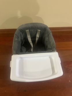 Travel feeding chair