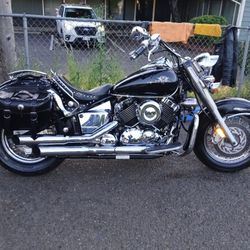Motorcycle 2003 Yamaha V Star 650 (XVS650 / Classic) – Trade or $4,500