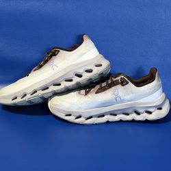 Women’s “Cloudtilt” On Cloud Shoes- Size W9