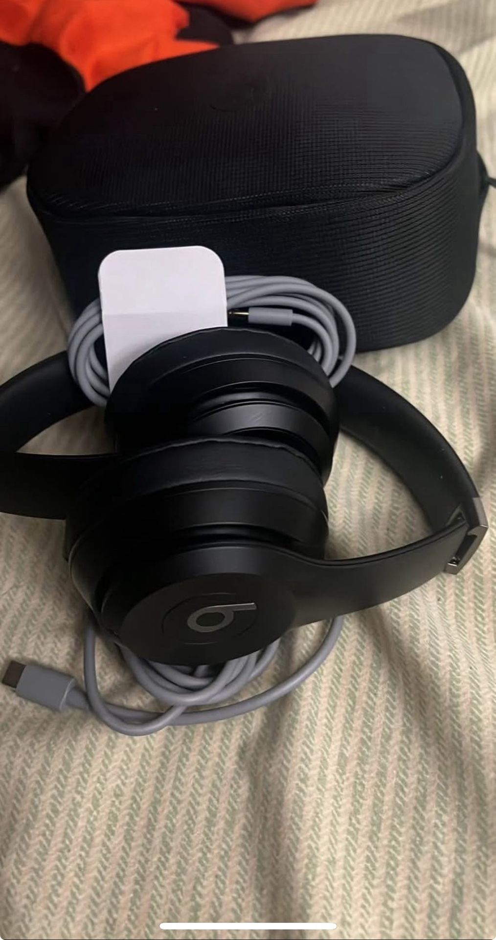 Beats Solo 4