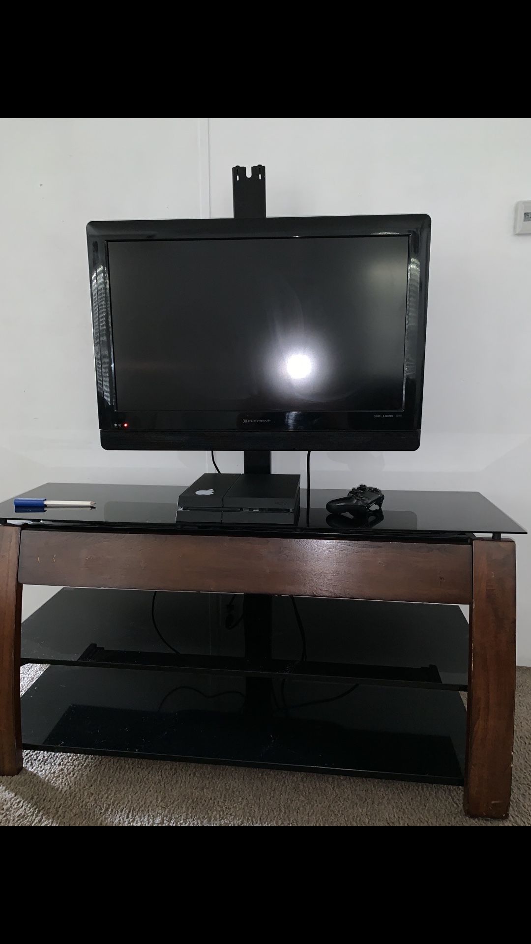 Tv and stand (selling to best offer)