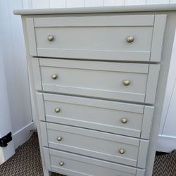 Dresser In Great Condition 