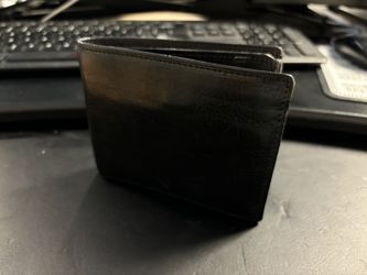 Tony Perotti Italian Bifold Leather Wallet