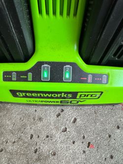 Green works 60v 4.0 ah batteries & charger