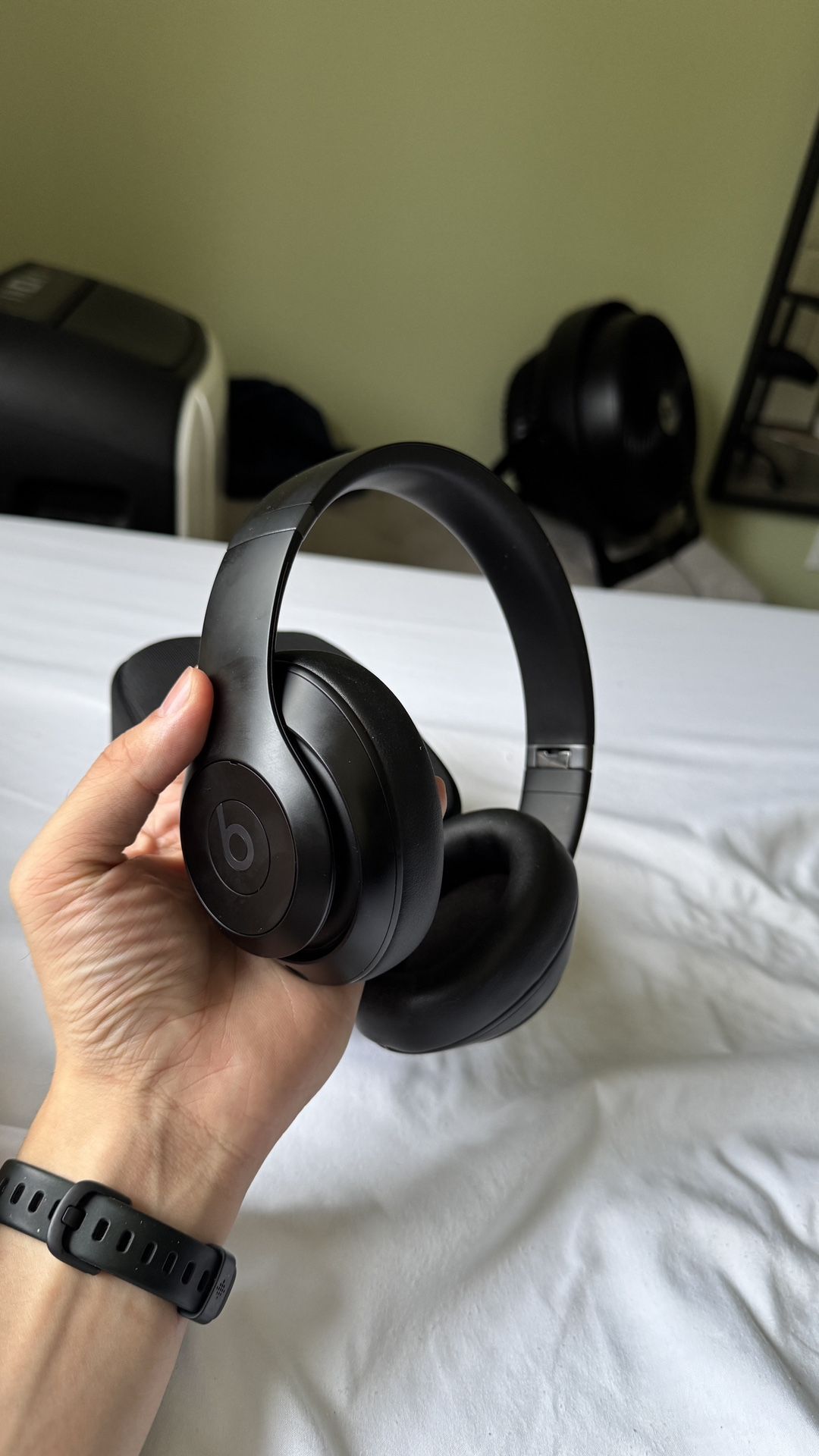 Beats Studio Pro